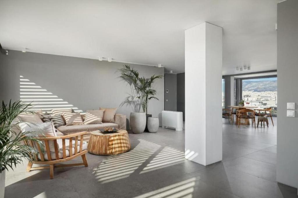 CW Athens Riviera Suite