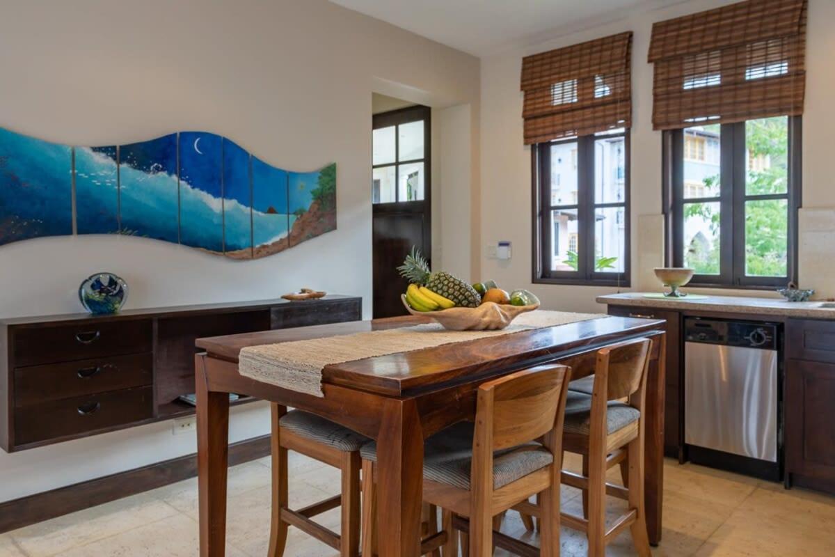 Beautiful Mediterranean-Style Penthouse with an Oceanview Balcony