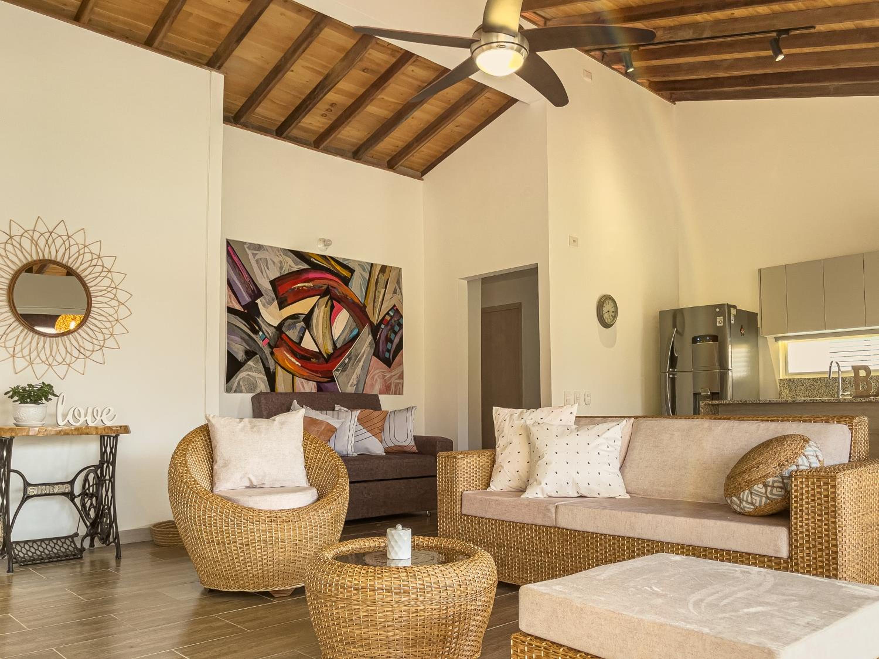Casa Campestre Nueva y Familiar + Jacuzzi + Wifi