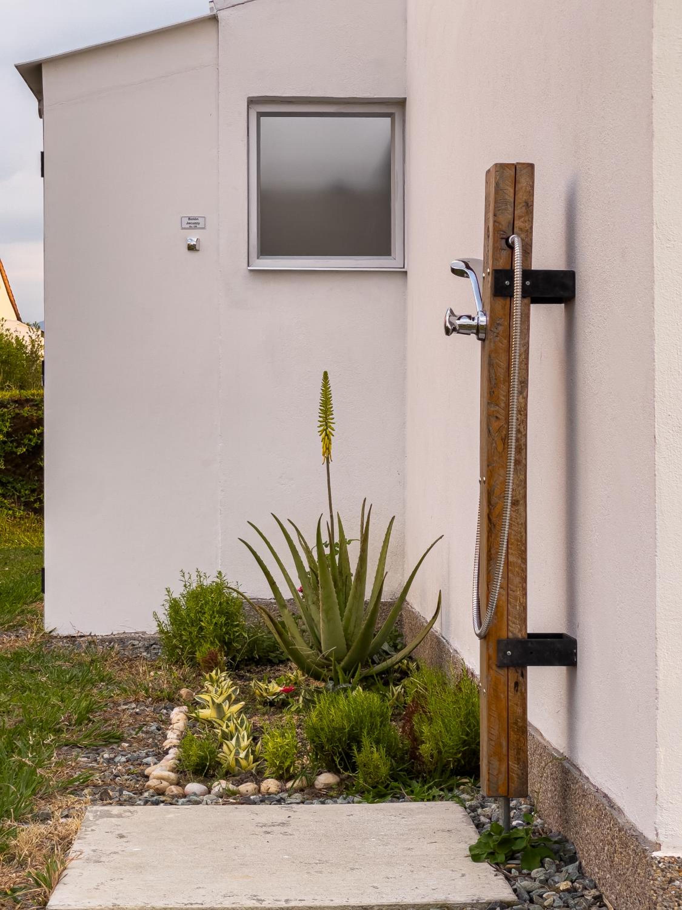 Casa Campestre Nueva y Familiar + Jacuzzi + Wifi