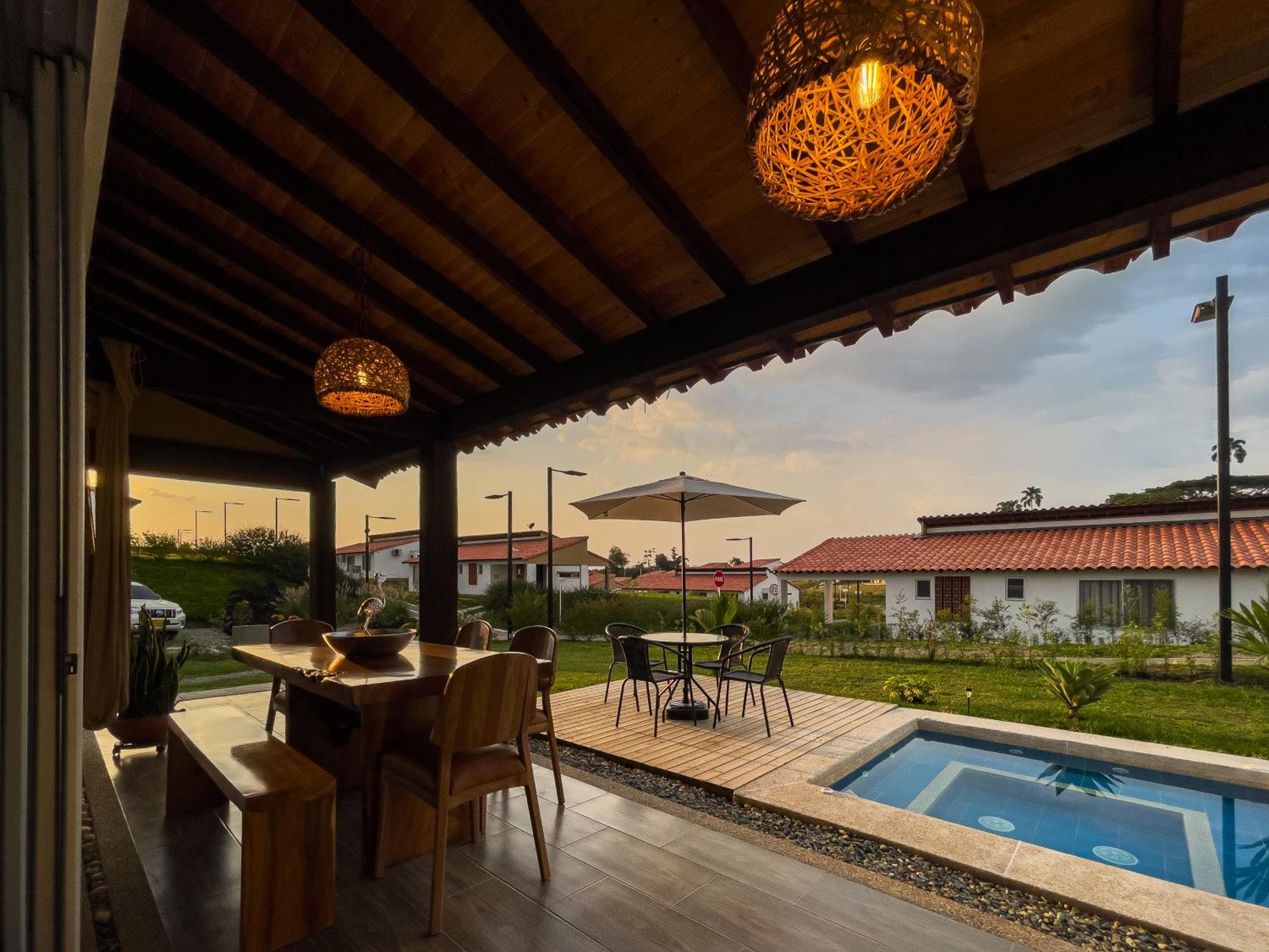 Casa Campestre Nueva y Familiar + Jacuzzi + Wifi