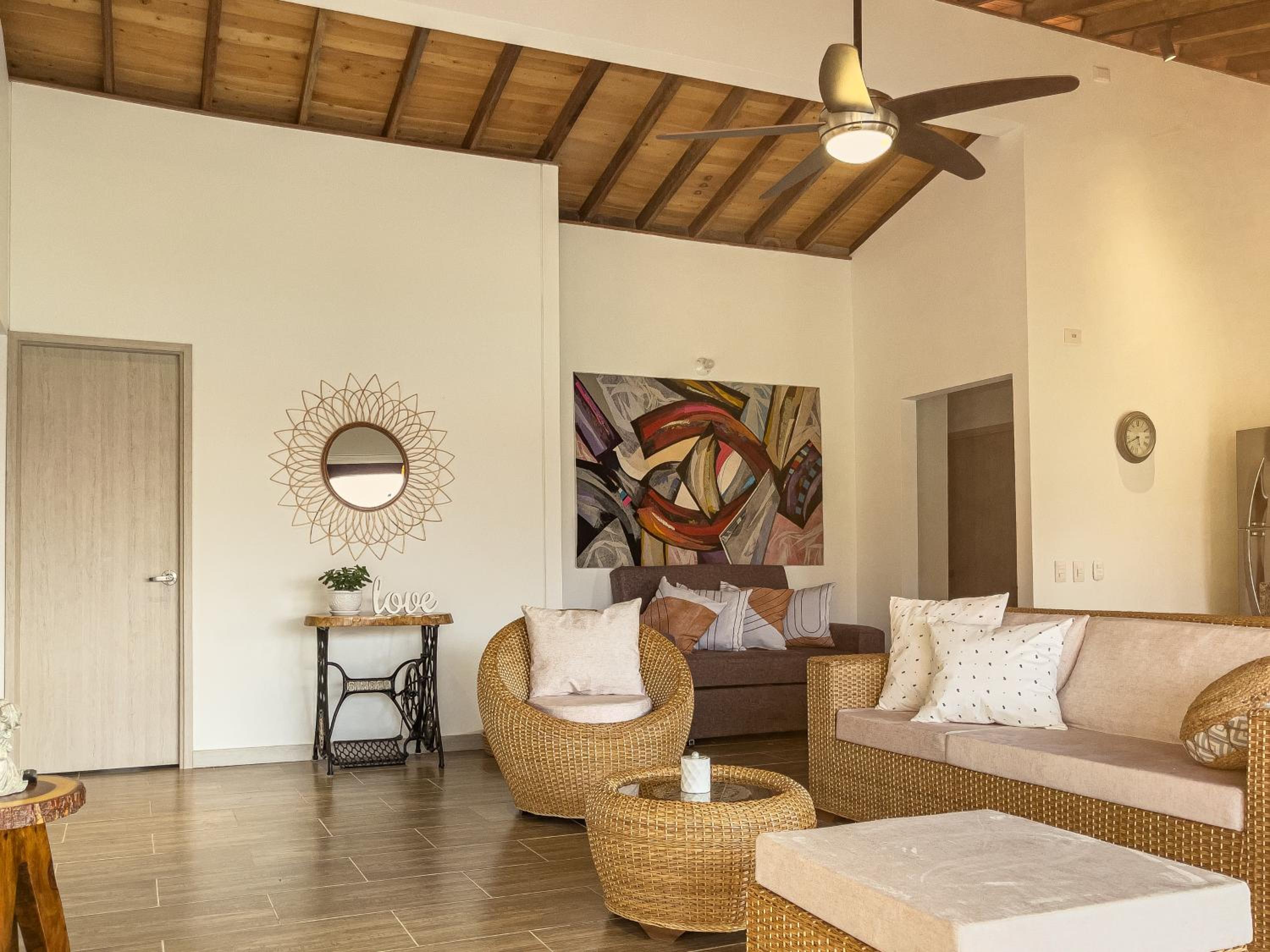 Casa Campestre Nueva y Familiar + Jacuzzi + Wifi