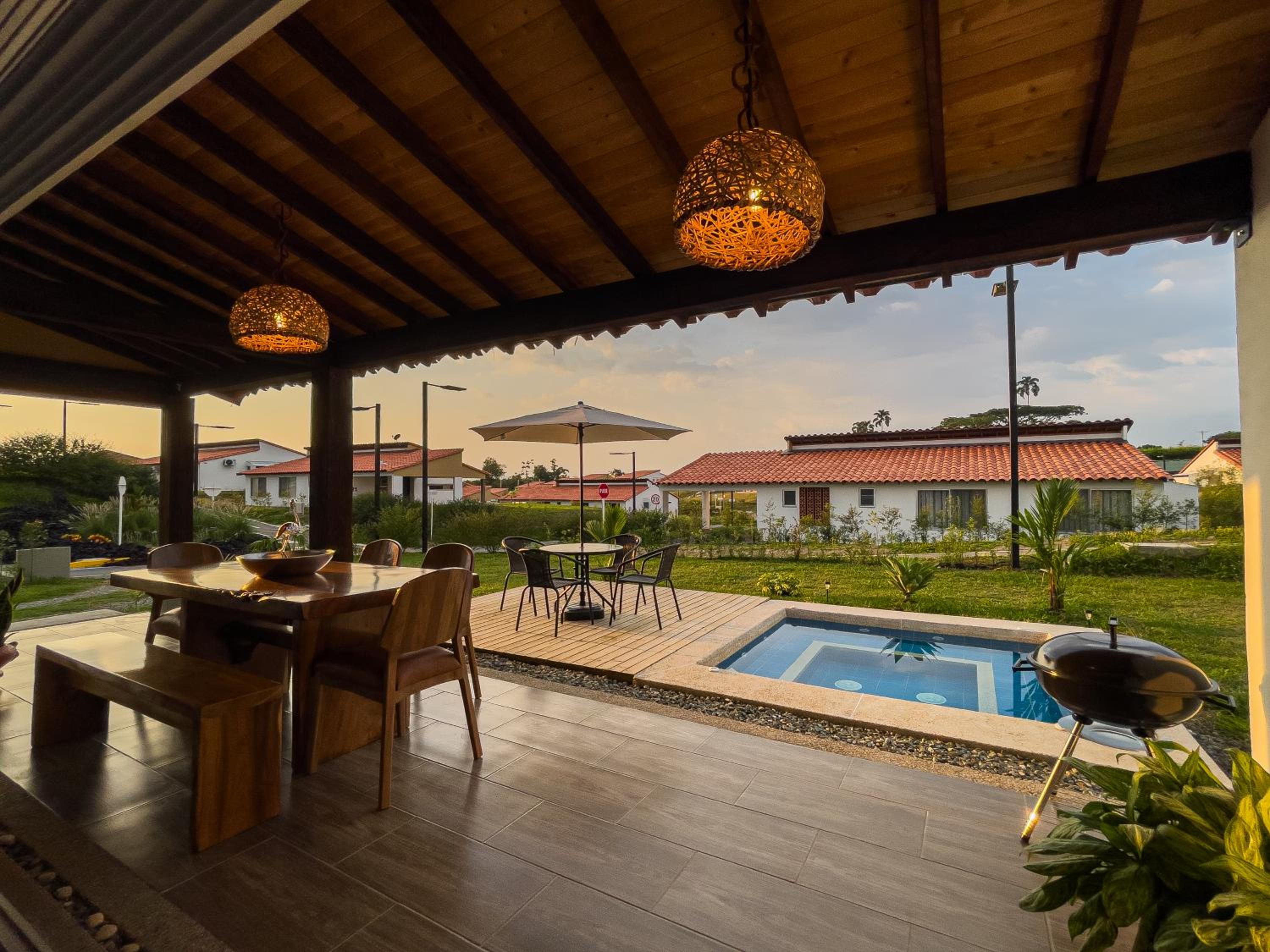Casa Campestre Nueva y Familiar + Jacuzzi + Wifi