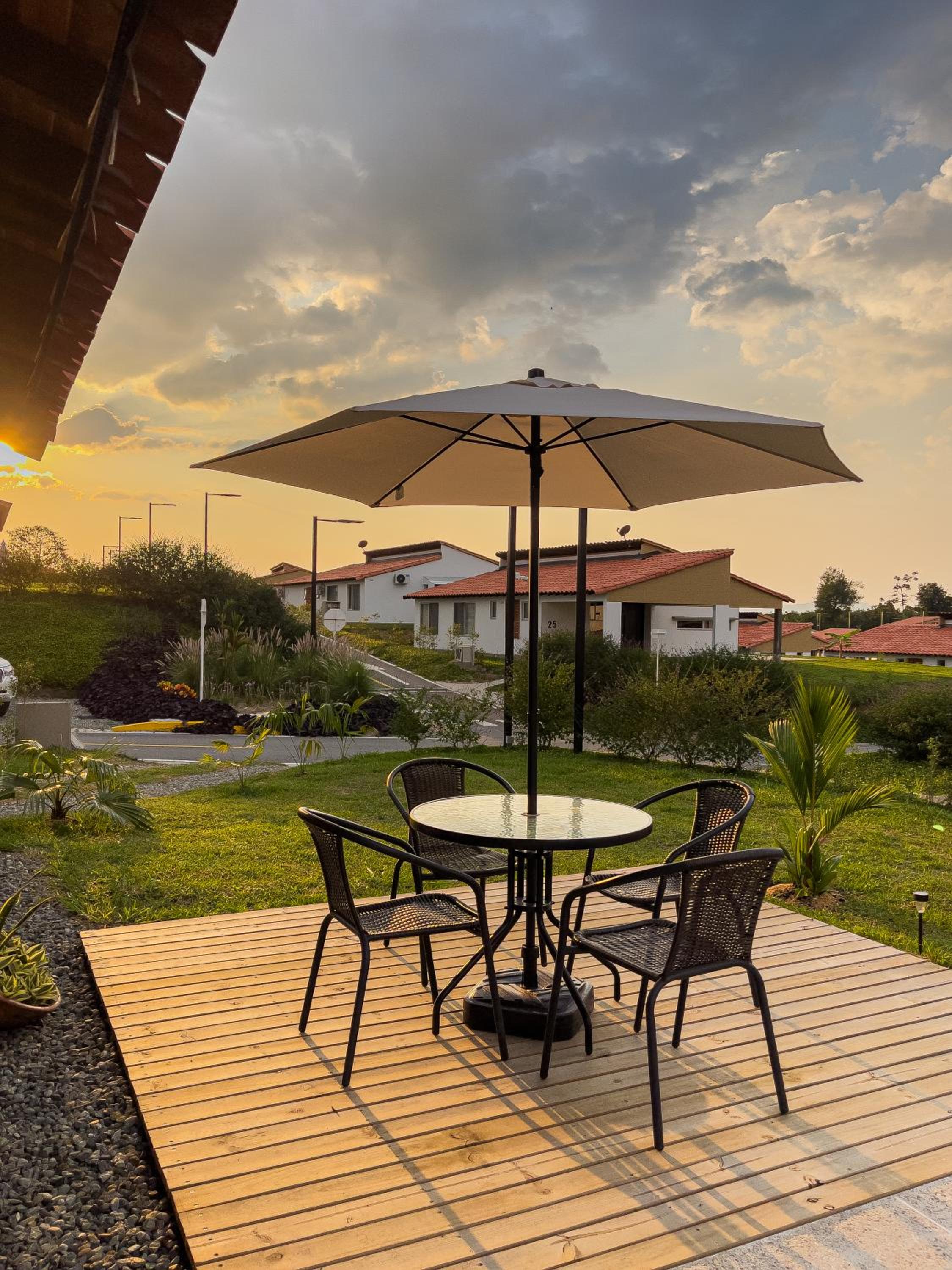 Casa Campestre Nueva y Familiar + Jacuzzi + Wifi