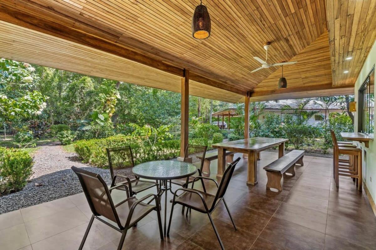 Stylish 3-Bedroom Tropical Escape with Pool & Outdoor Living, 1 Block from Playa Potrero