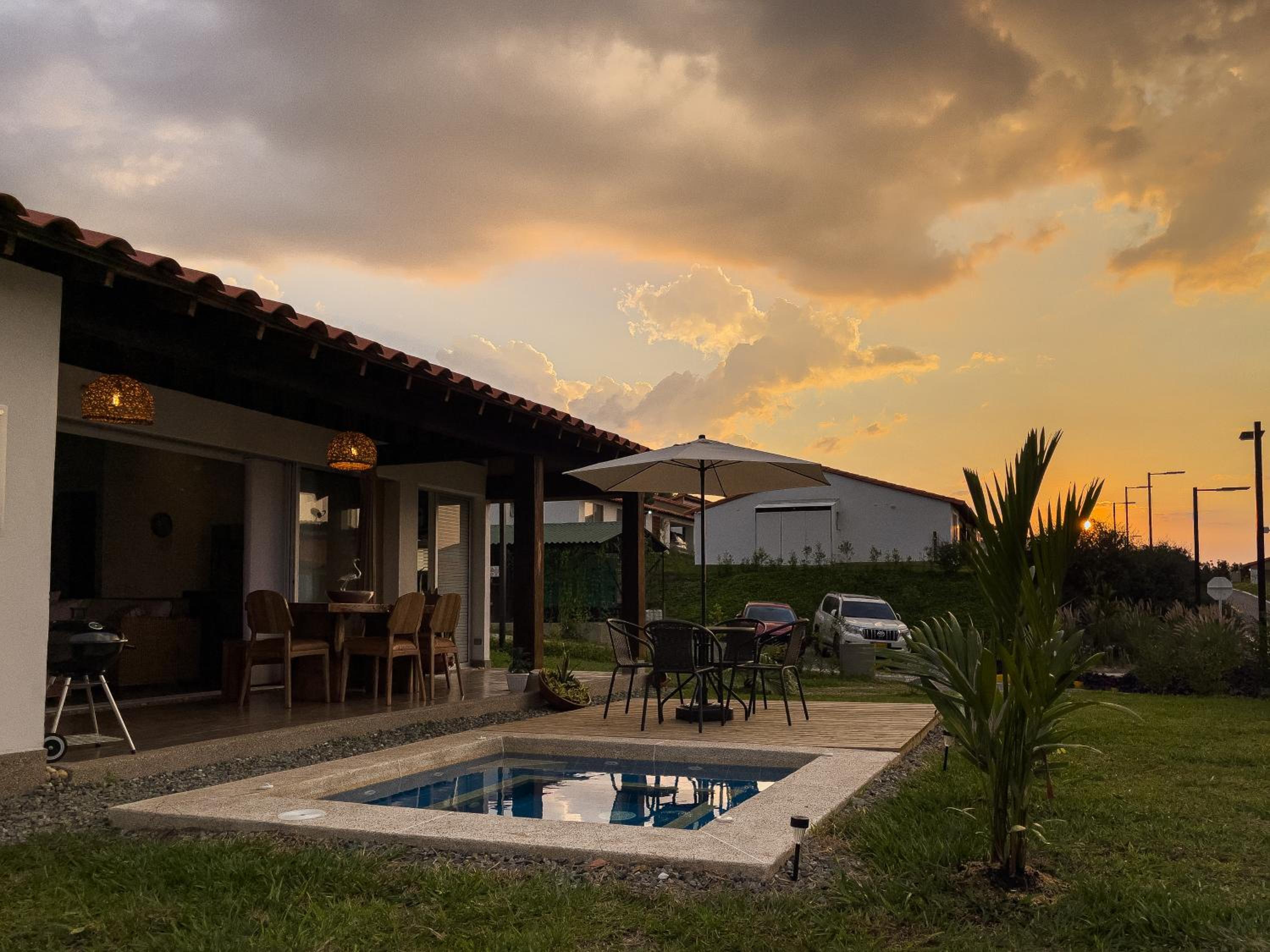 Casa Campestre Nueva y Familiar + Jacuzzi + Wifi