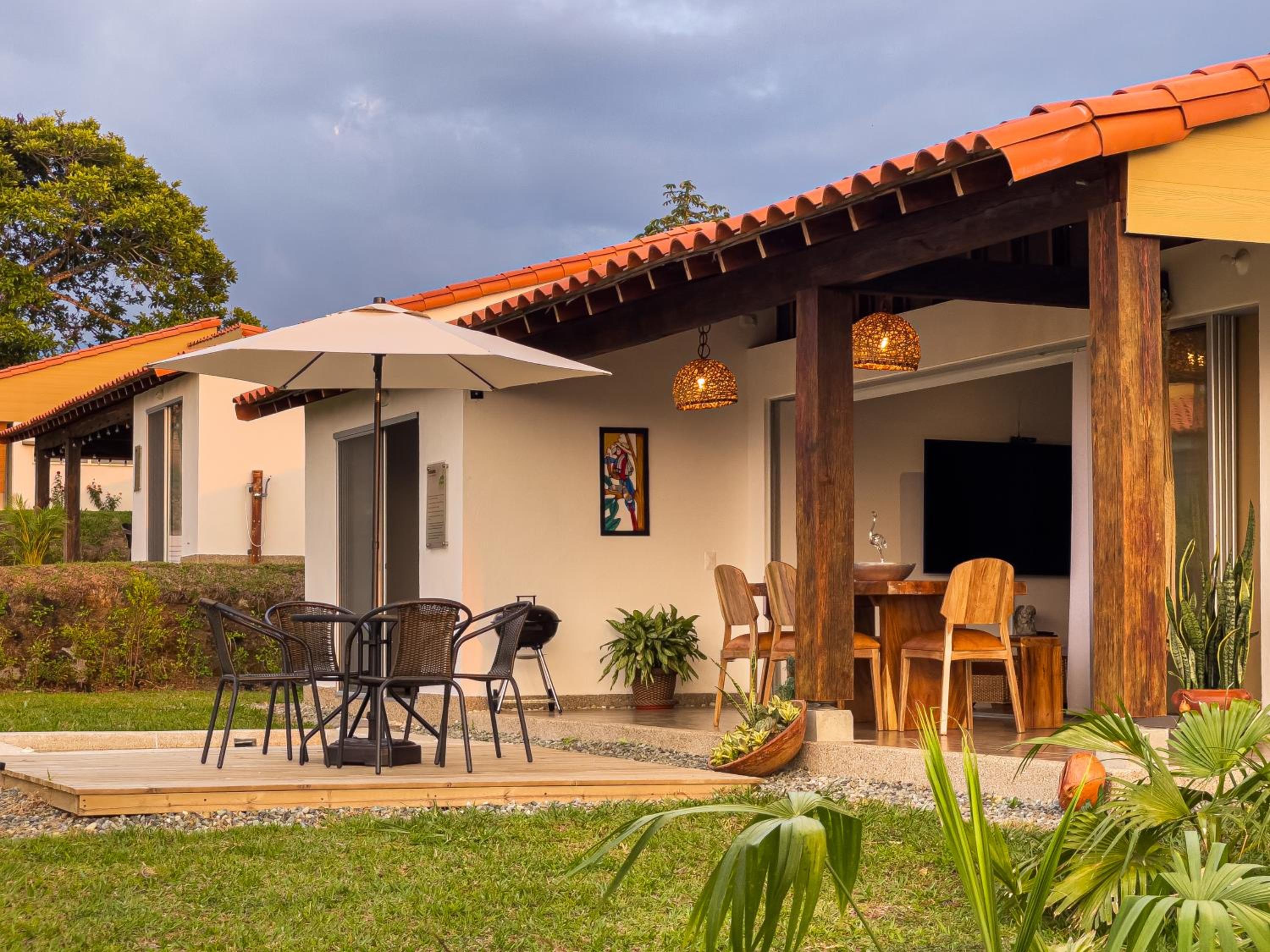 Casa Campestre Nueva y Familiar + Jacuzzi + Wifi