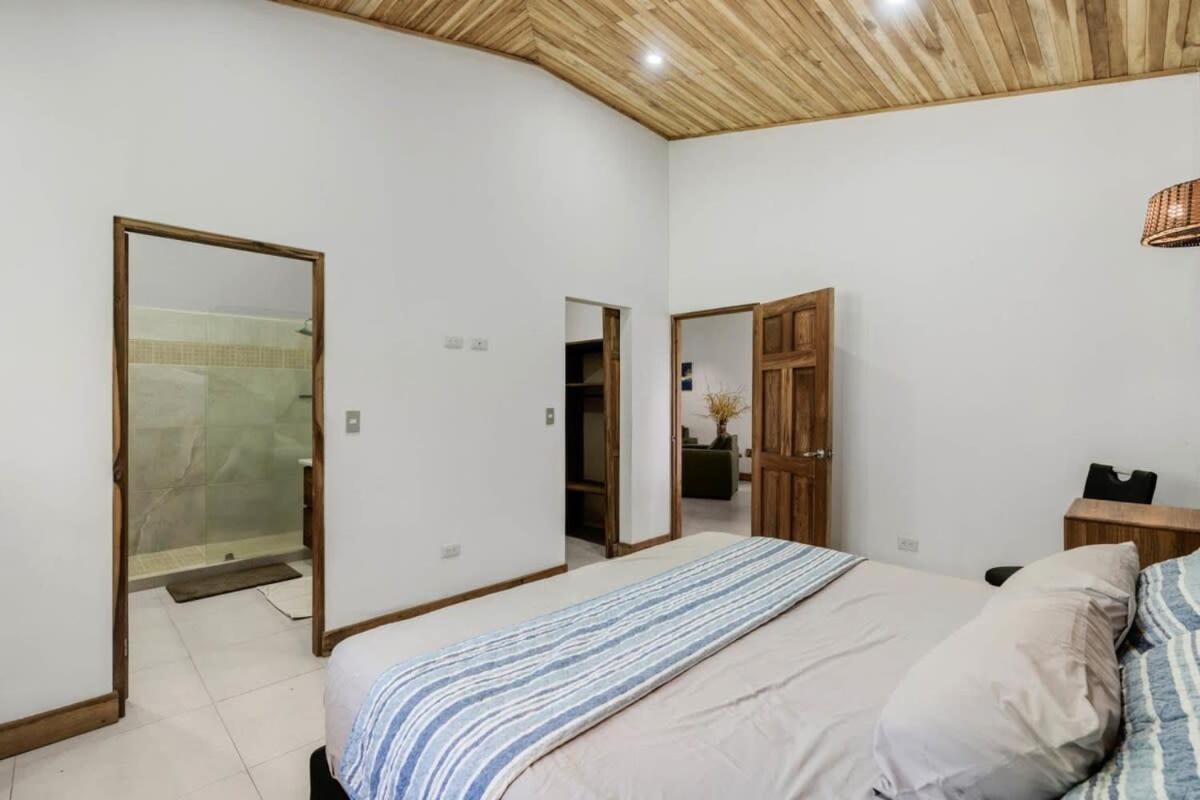 Stylish 3-Bedroom Tropical Escape with Pool & Outdoor Living, 1 Block from Playa Potrero