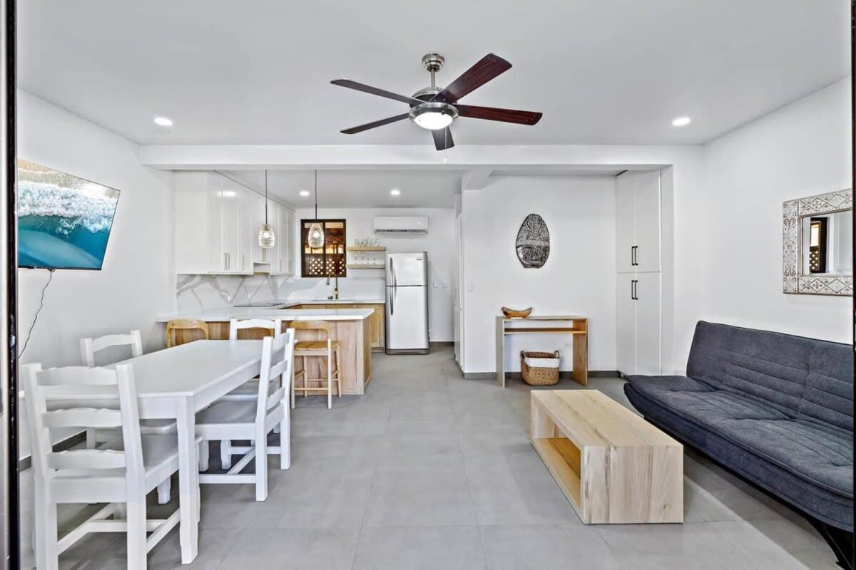 Modern Split-Level 2-Bedroom Condo with Pools, Terrace & Easy Beach Access