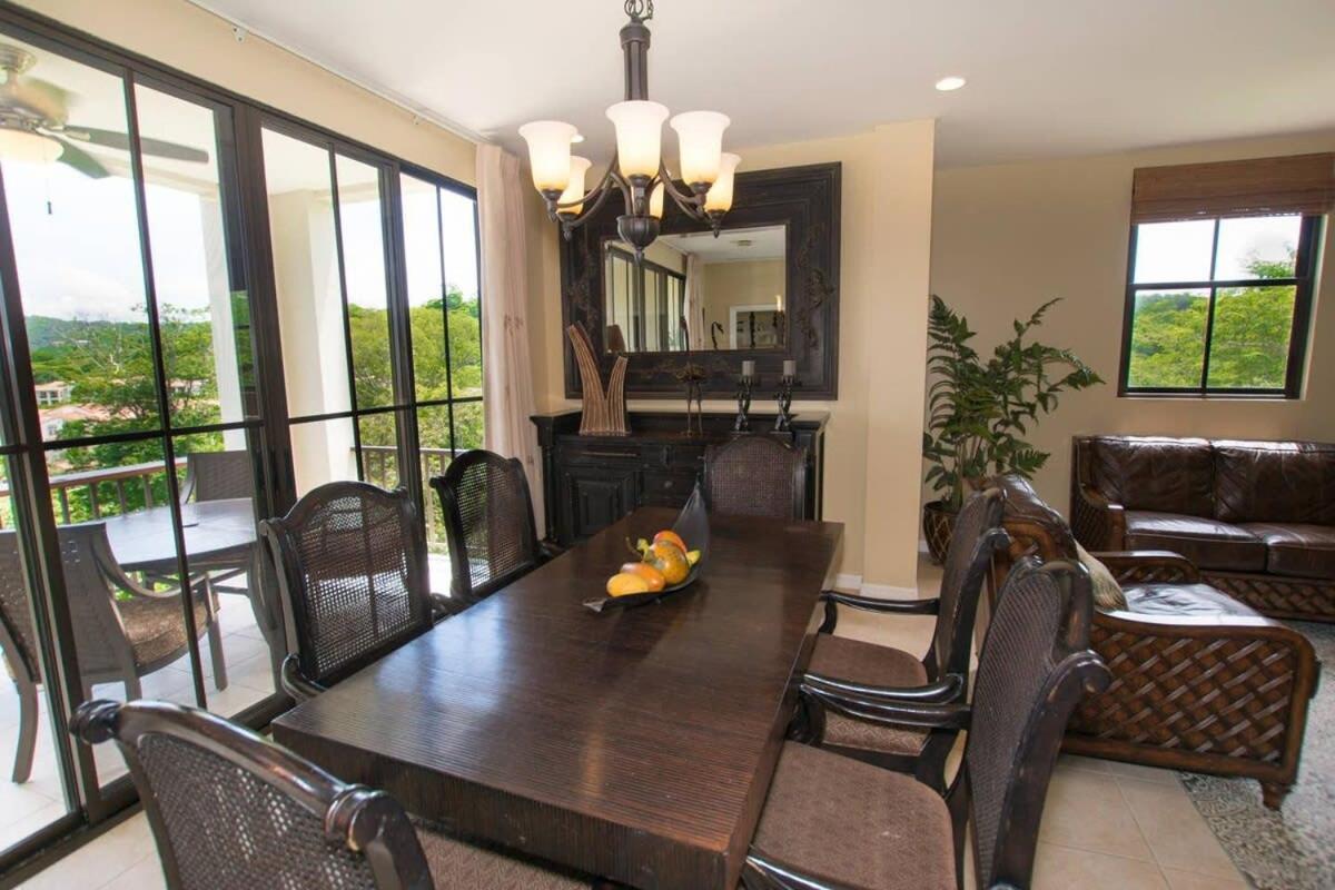 Classy artsy ocean-view unit near pool at Pacifico in Coco sleeps 6