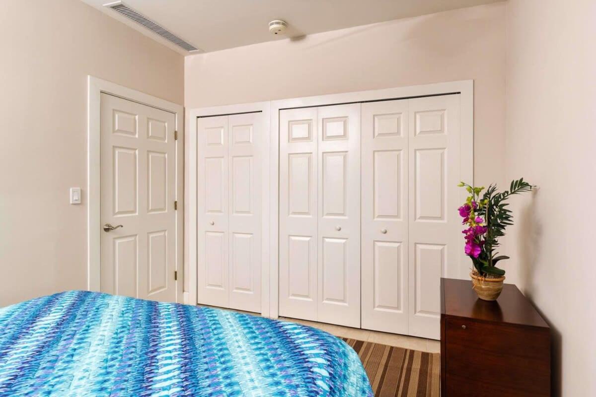 3-Bedroom 2-Bath Condo Overlooking Pool