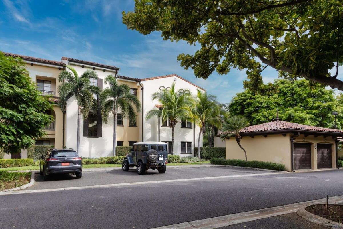 3-Bedroom 2-Bath Condo Overlooking Pool