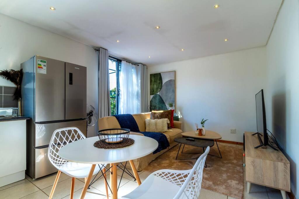 1 Bedroom Apartment in Houghton with Uninterrupted WiFi