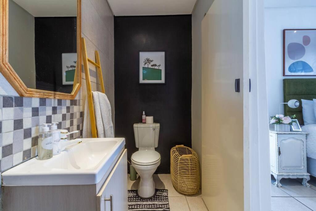 1 Bedroom Apartment in Houghton with Uninterrupted WiFi