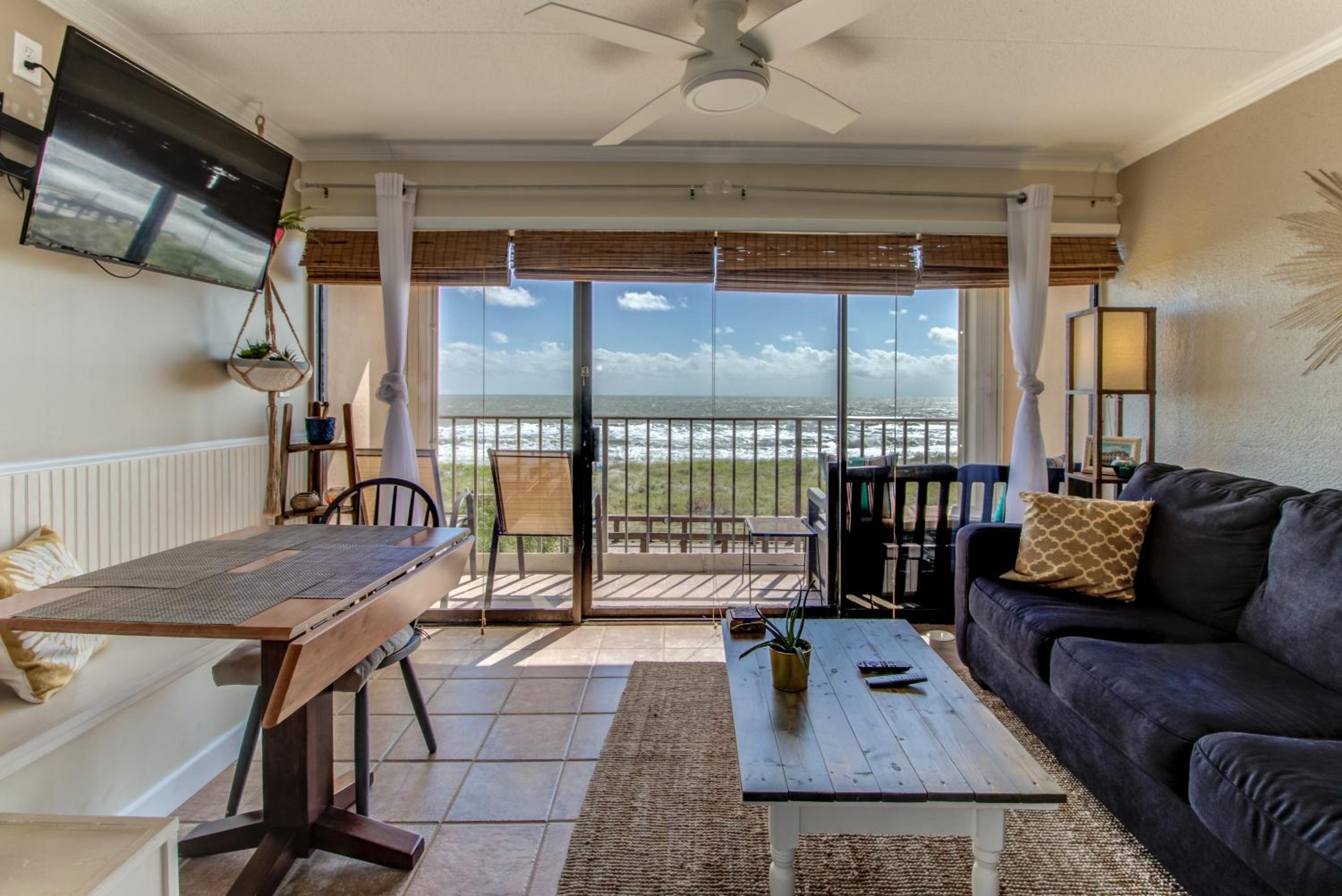 Oceanfront * Pool * Elevator * Boardwalk view 3