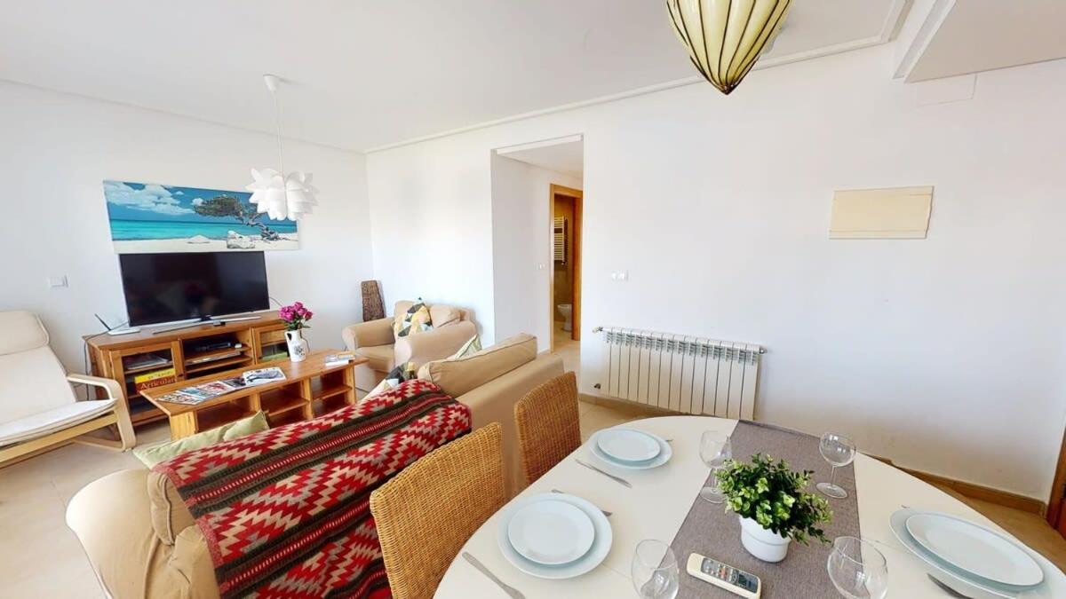 Beautiful apartment overlooking the pool- MO2411LT view 4