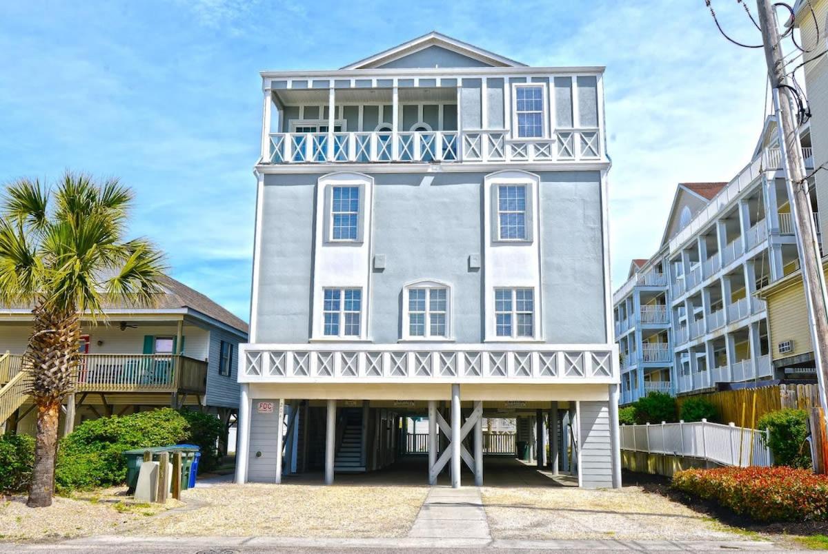 Exclusive Ocean View Beach Castle w Pool Grill Pool Table