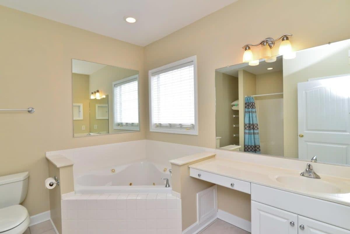 Exclusive Ocean View Beach Castle w Pool Grill Pool Table