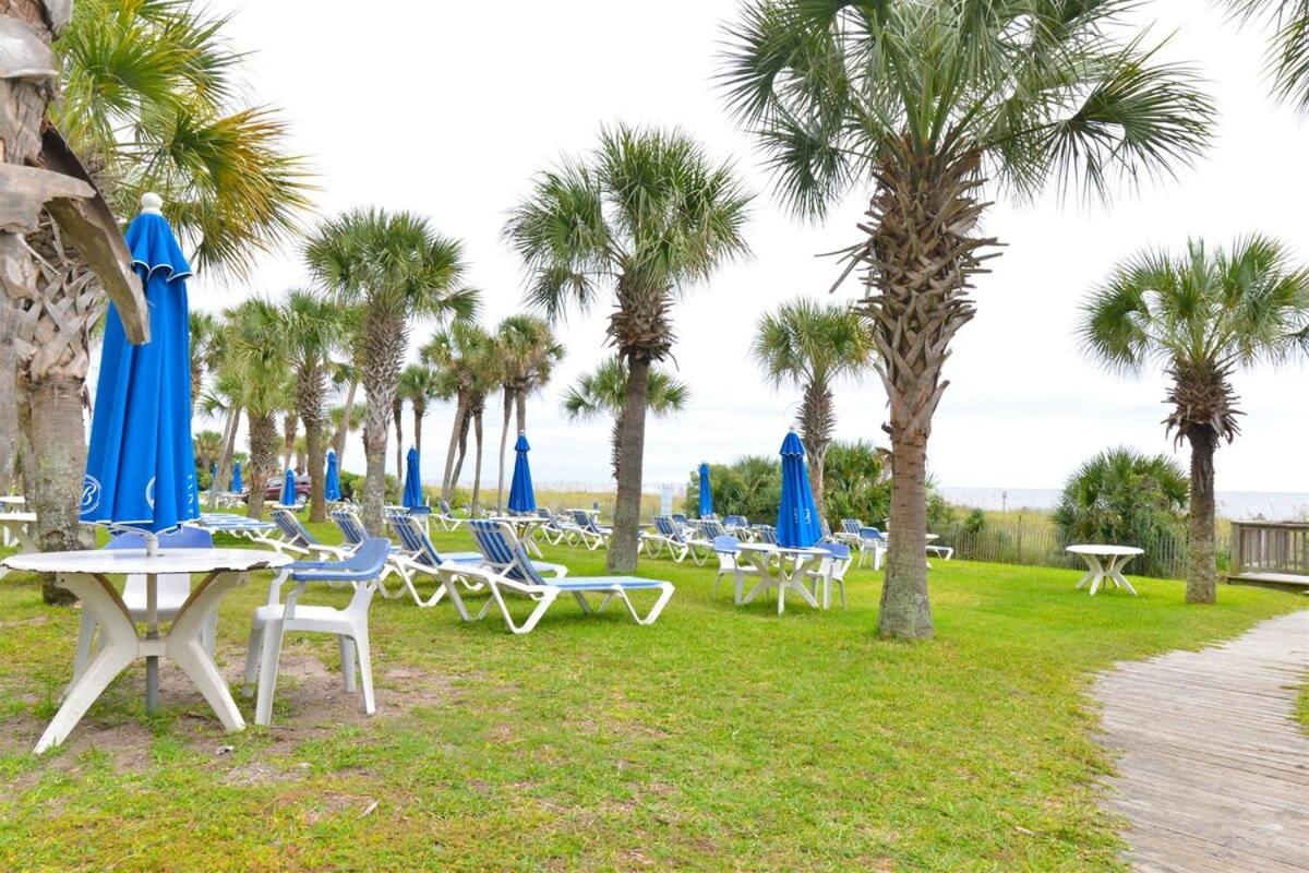 Oceanfront Suite Lazy River Indoor Outdoor Pools Top Location view 3
