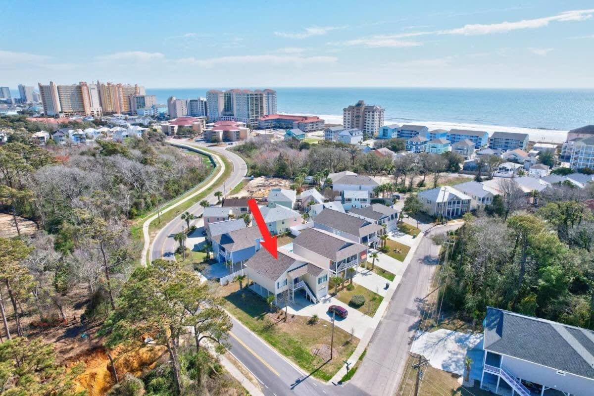 4 BR Stunning House Near Beach and Main St view 2