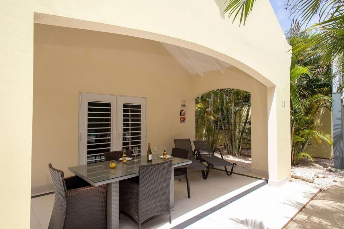 Caracara C1 Relax & Dive Resort Bonaire Village