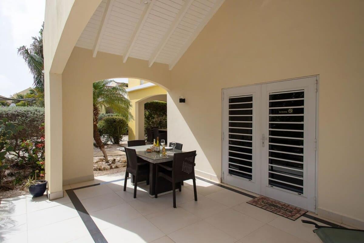 Caracara E1 Relax & Dive Resort Bonaire Village