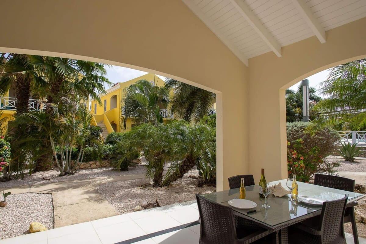 Caracara E1 Relax & Dive Resort Bonaire Village