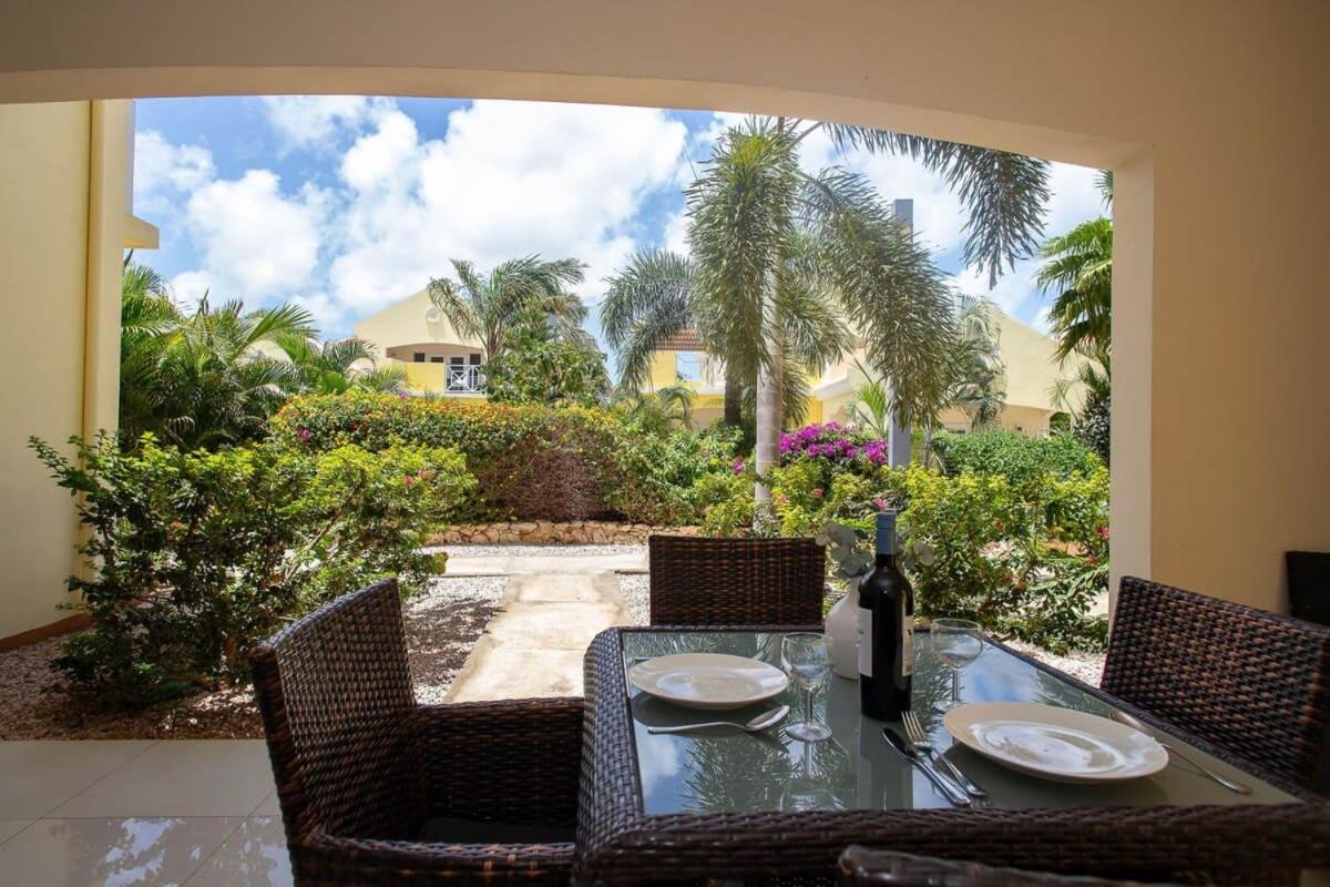 Caracara K3 Relax & Dive Resort Bonaire Village