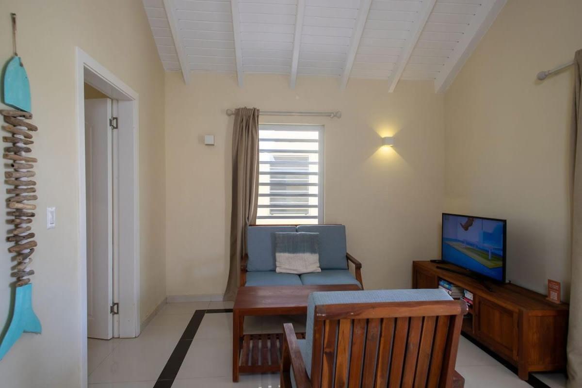 Caracara I1 Relax & Dive Resort Bonaire Village