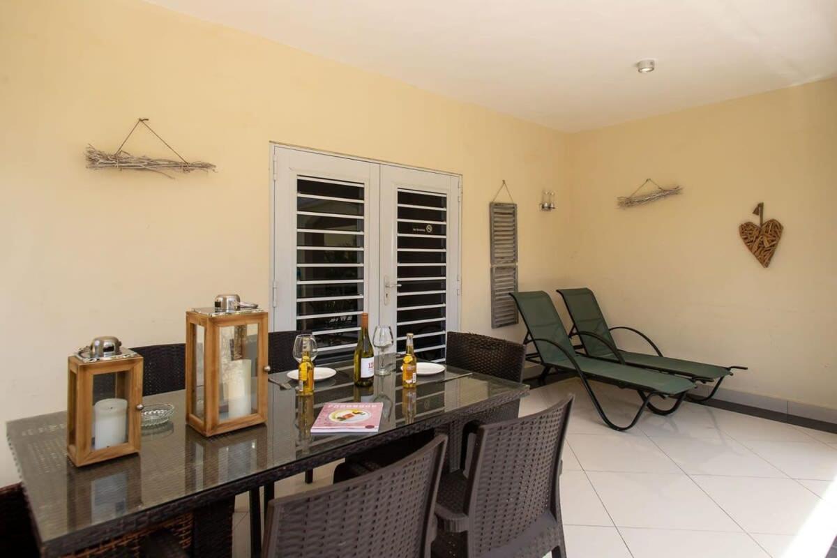 Caracara F1 Relax & Dive Resort Bonaire Village