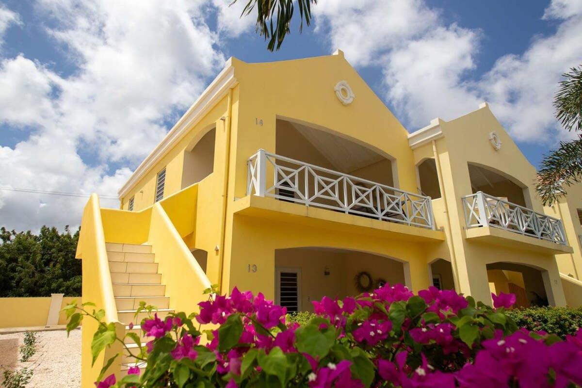 Caracara I4 Relax & Dive Resort Bonaire Village