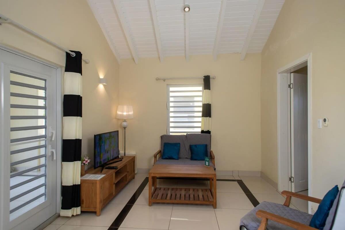 Caracara K4 Relax & Dive Resort Bonaire Village