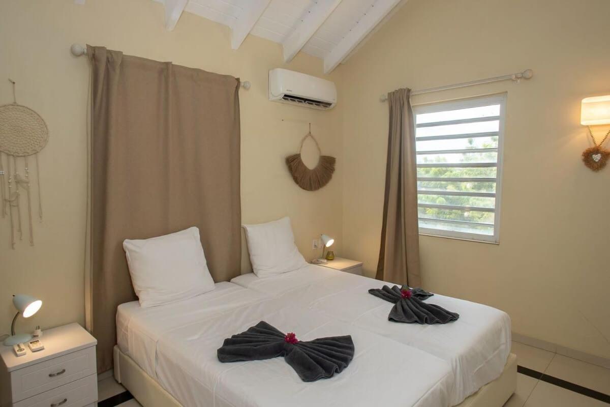 Caracara I4 Relax & Dive Resort Bonaire Village