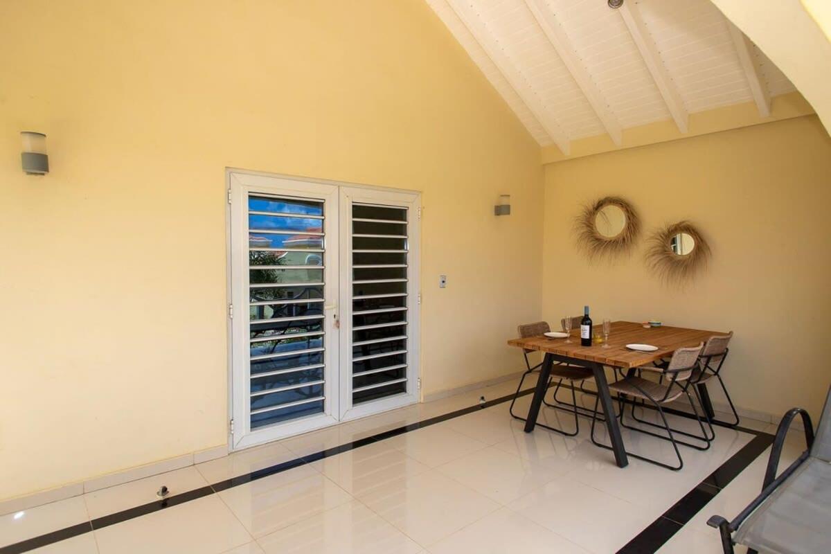 Caracara I4 Relax & Dive Resort Bonaire Village