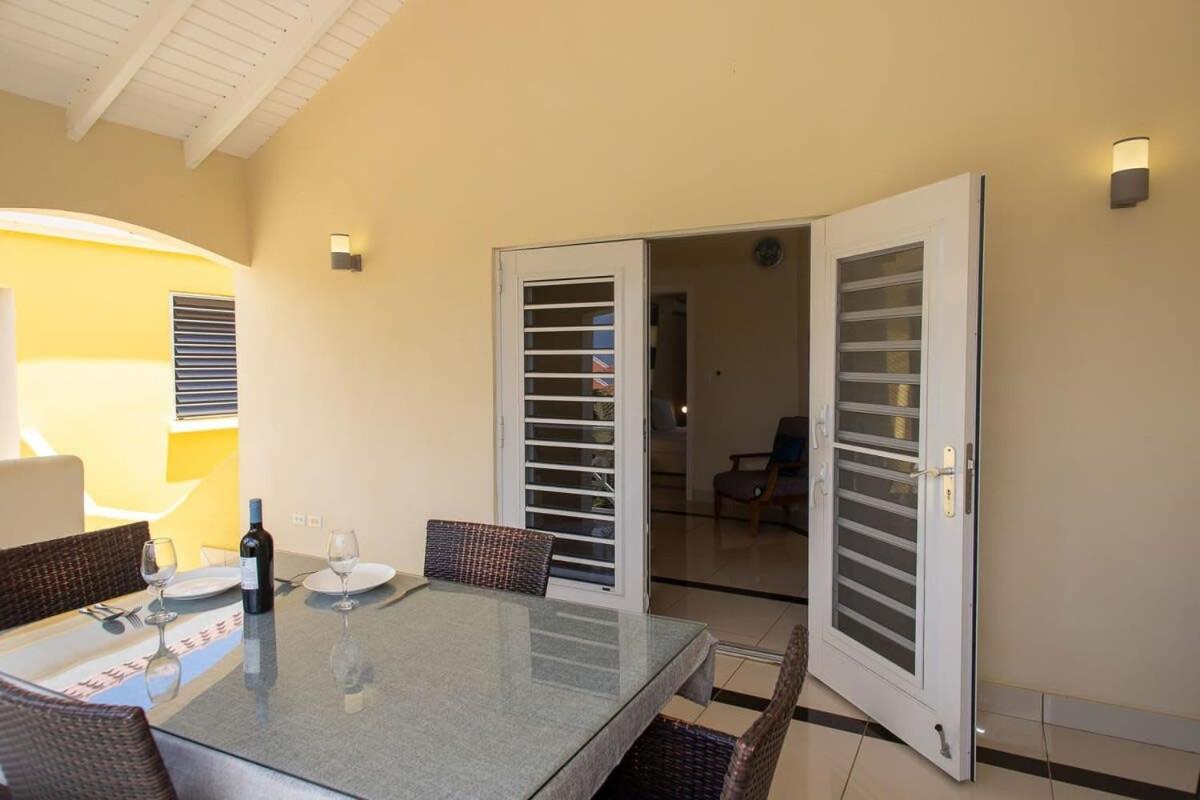 Caracara K4 Relax & Dive Resort Bonaire Village