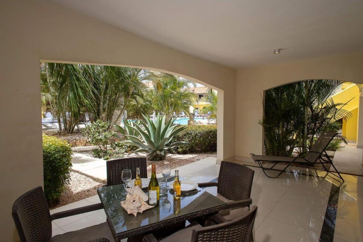 Caracara M2 Relax & Dive Resort Bonaire Village