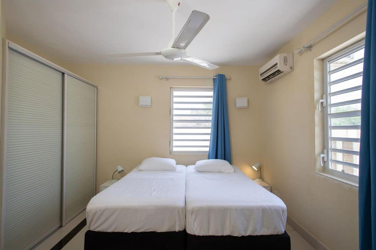 Caracara M2 Relax & Dive Resort Bonaire Village
