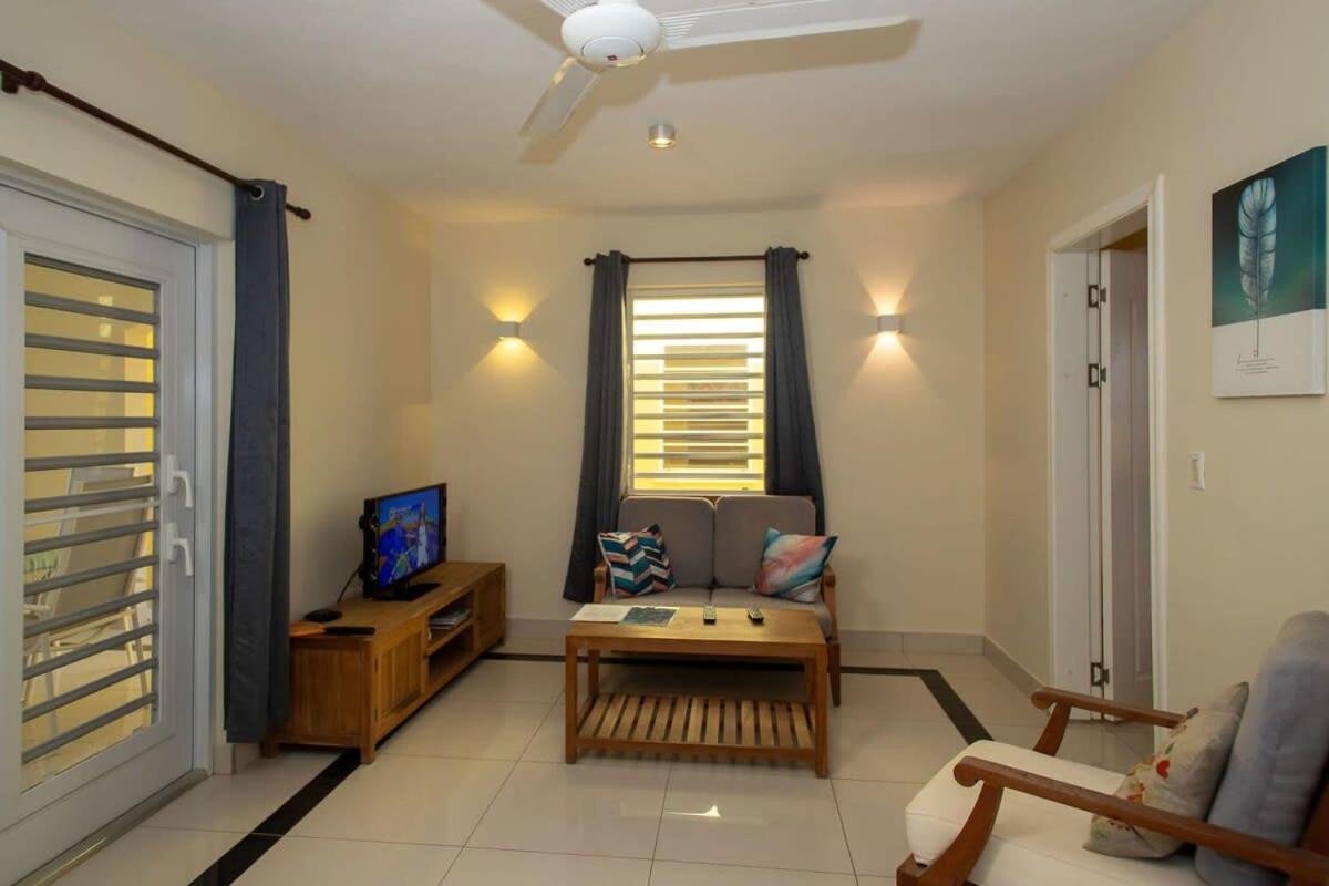 Caracara M4 Relax & Dive Resort Bonaire Village