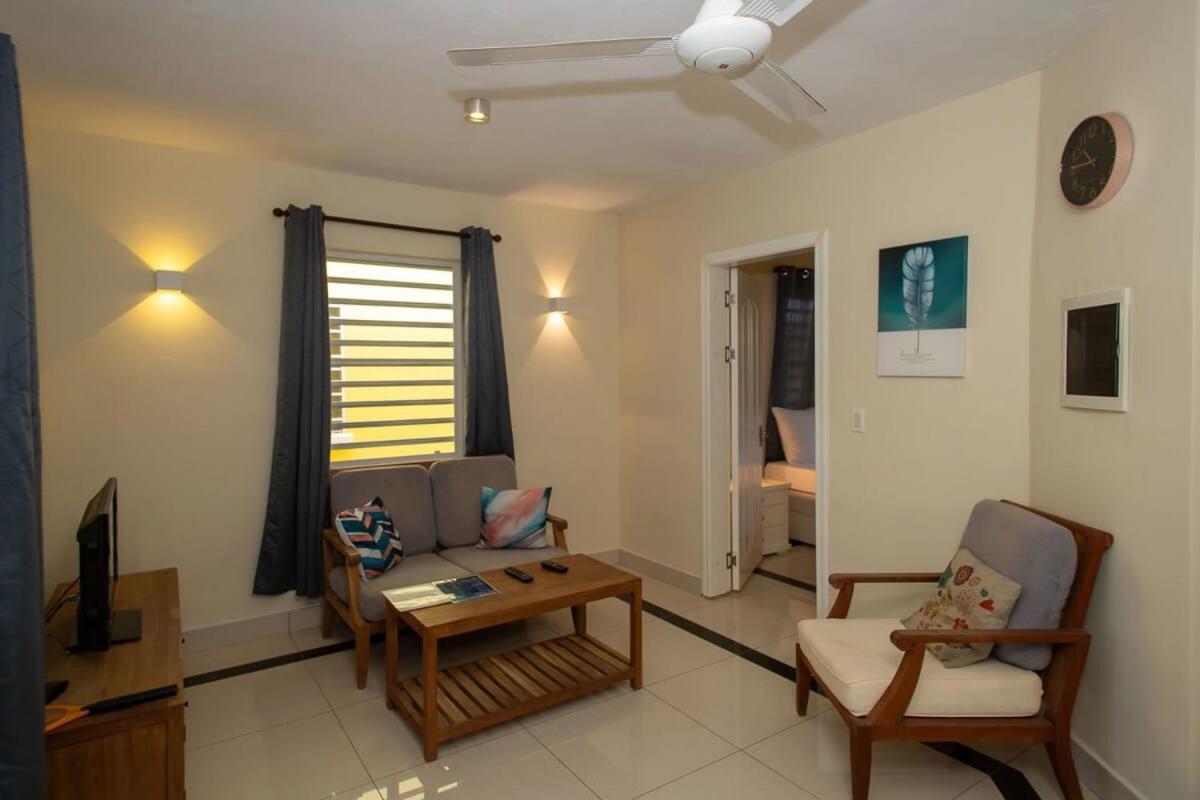 Caracara M4 Relax & Dive Resort Bonaire Village