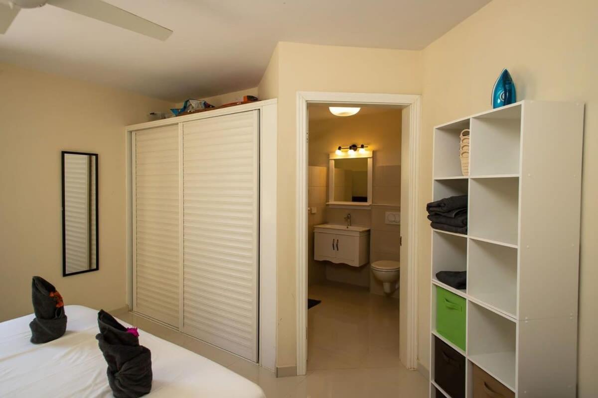 Caracara J4 Relax & Dive Resort Bonaire Village