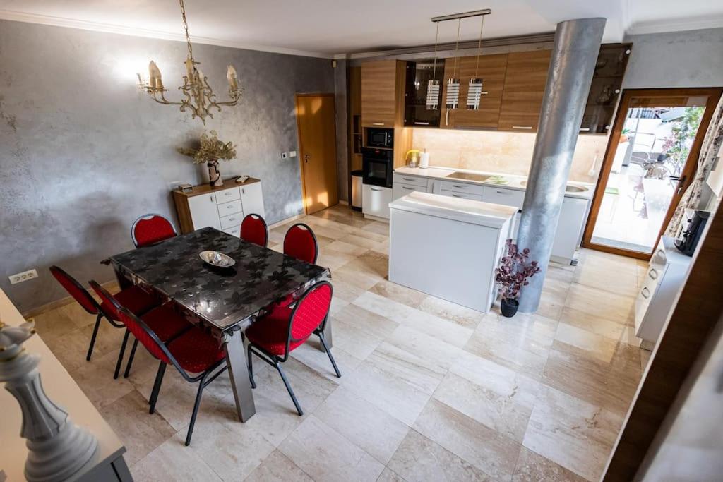Apartament WHITE