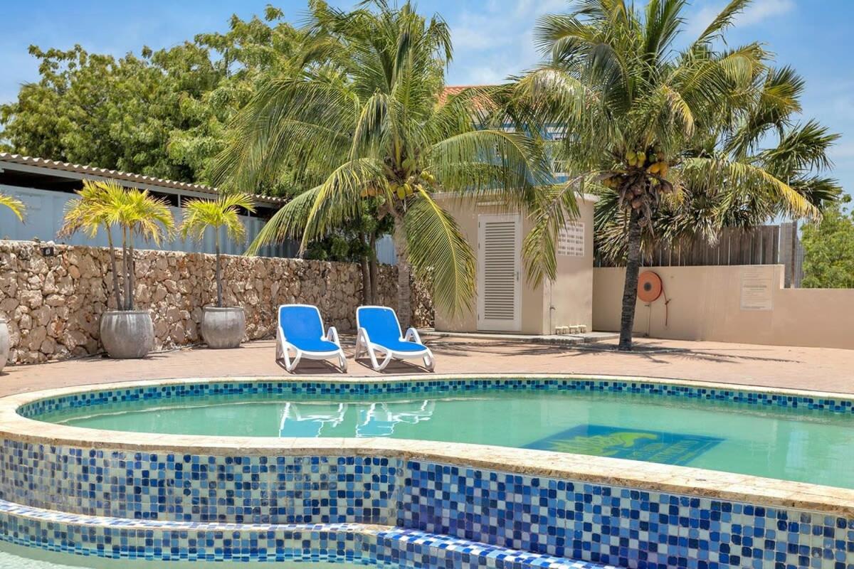 Bon Bini Bon Bida with Lovely Communal Pool