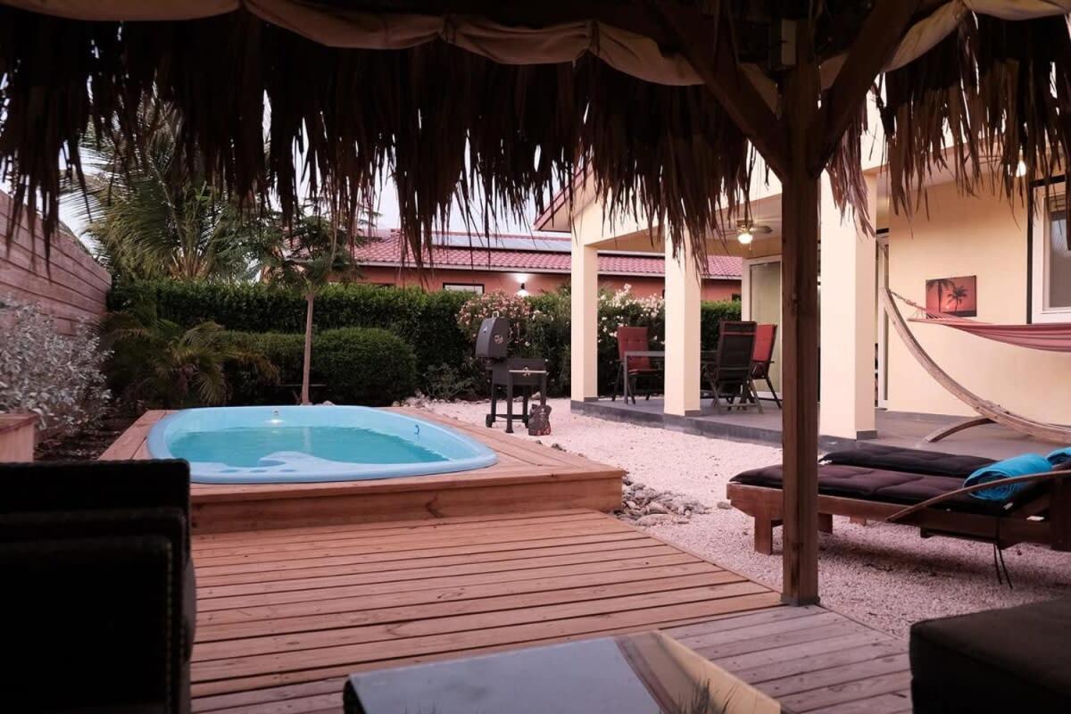 Casa Papaya with Private Pool and Covered Porch