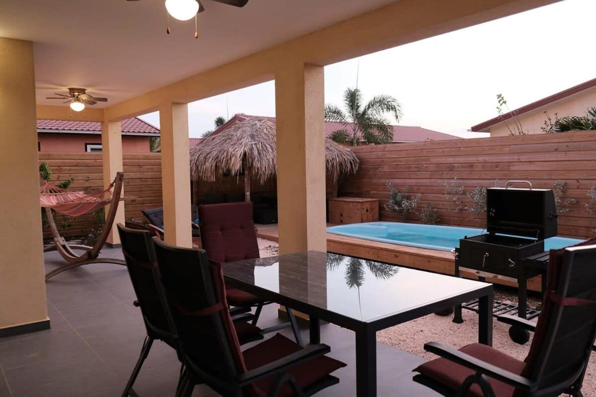 Casa Papaya with Private Pool and Covered Porch