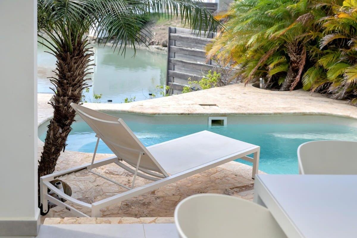 Casa Leeward with Pool on the Laguna Marina