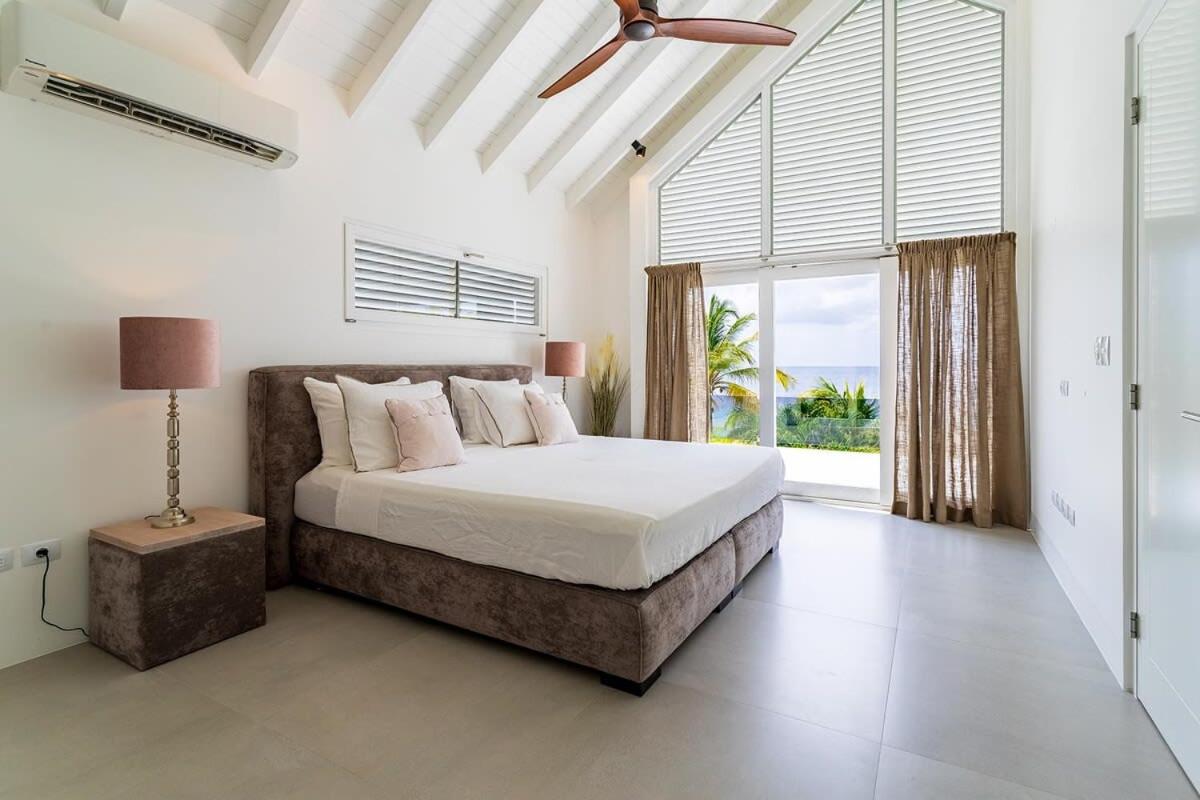 Casa Corazón Oceanfront with its Own House Reef