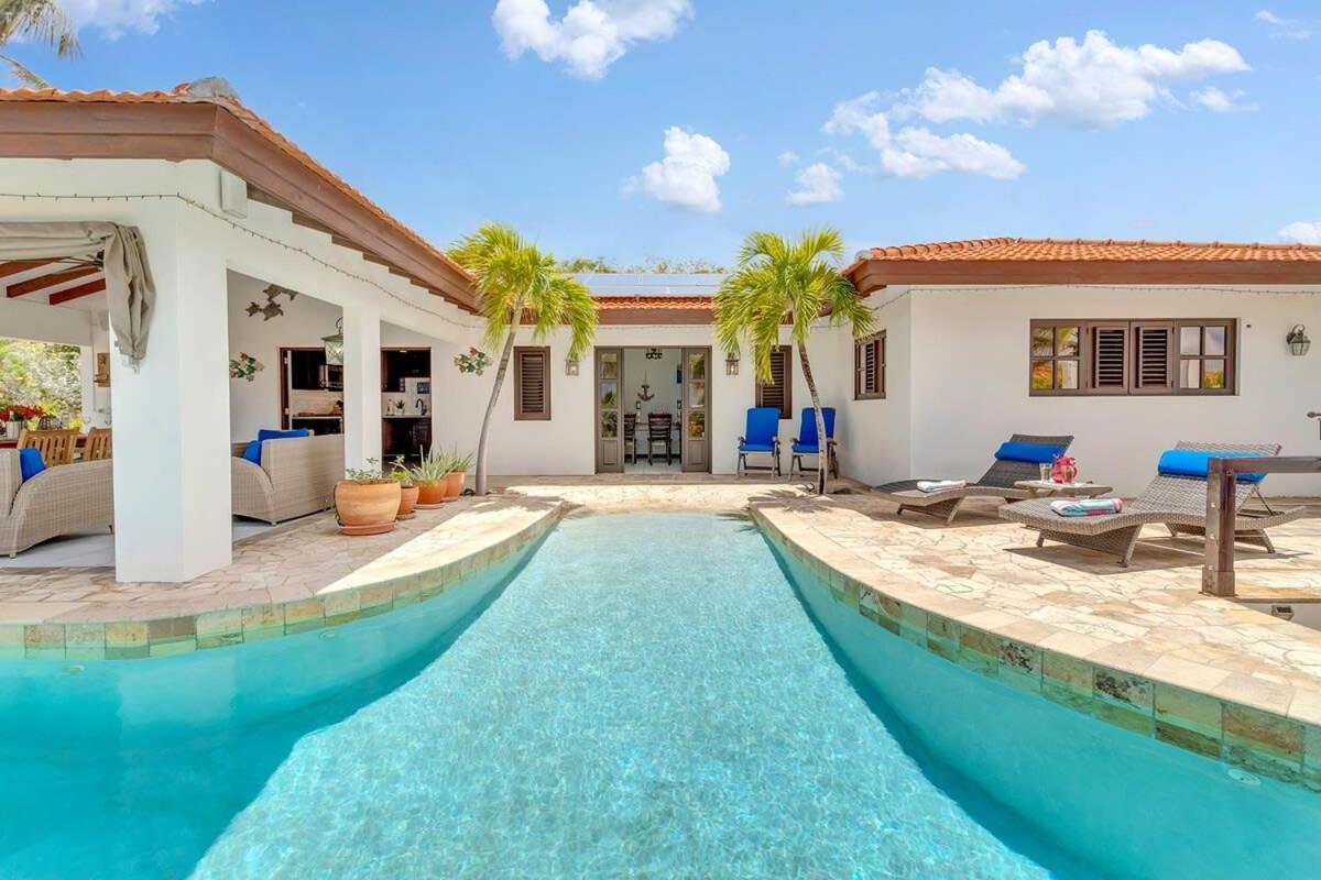 Casa Bunita Bista with Pool and Great Views