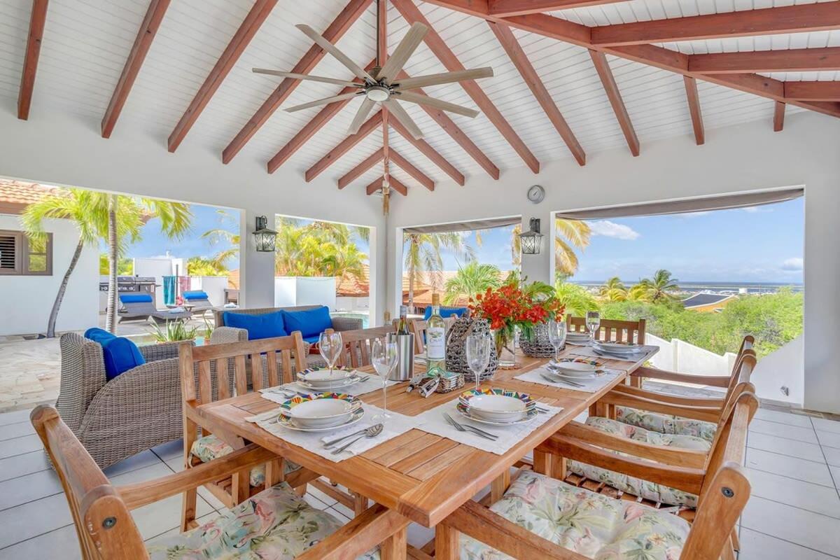Casa Bunita Bista with Pool and Great Views