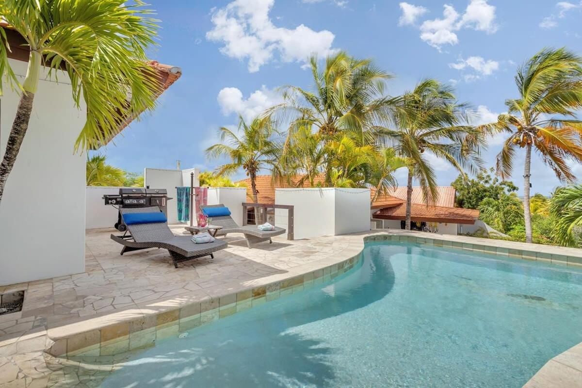Casa Bunita Bista with Pool and Great Views