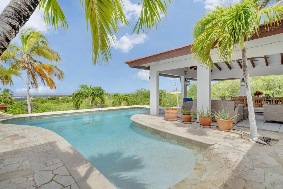 Casa Bunita Bista with Pool and Great Views